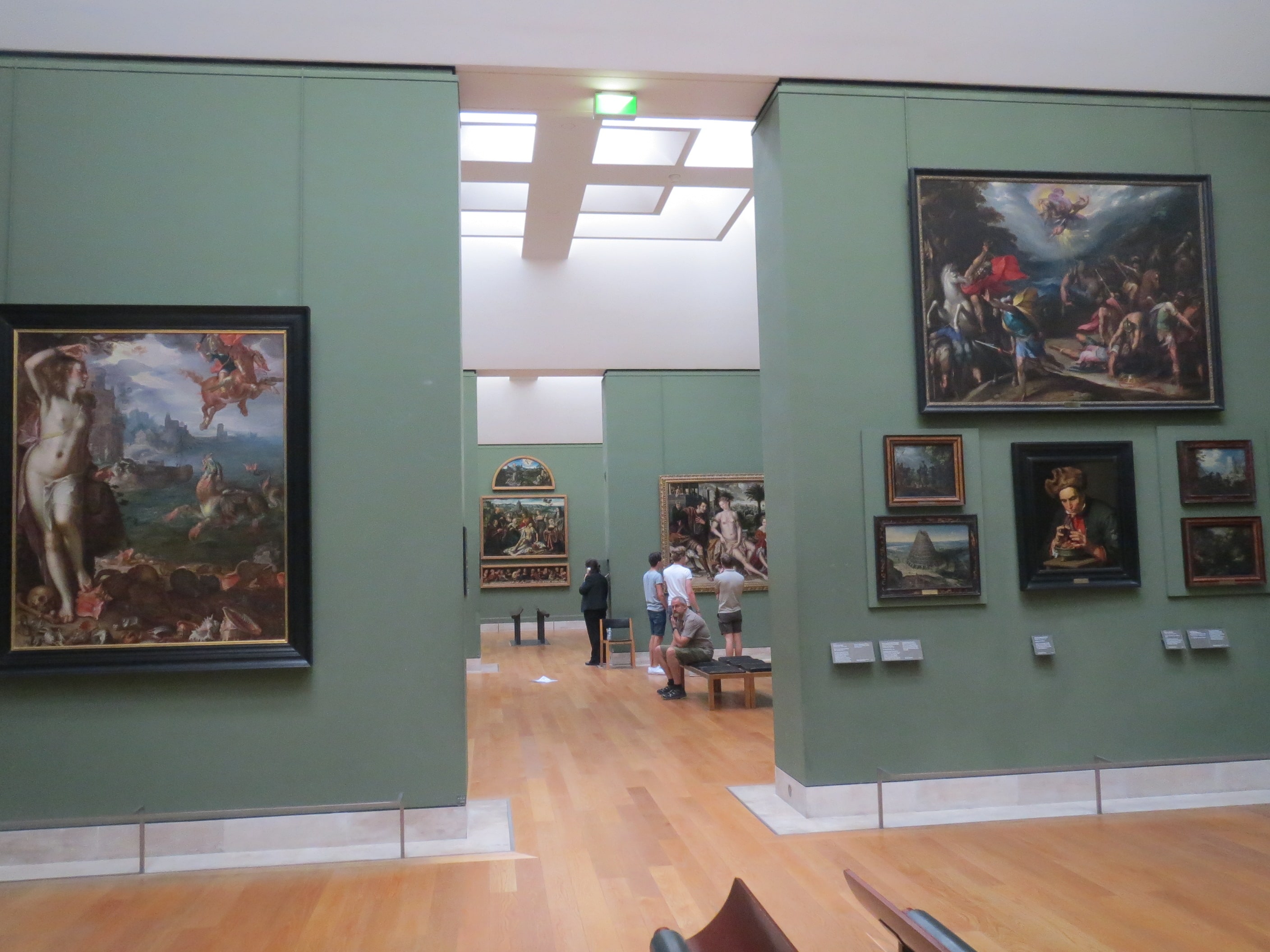 ルーブル美術館の名作42点を高精細画像で堪能しながら、ルーブル